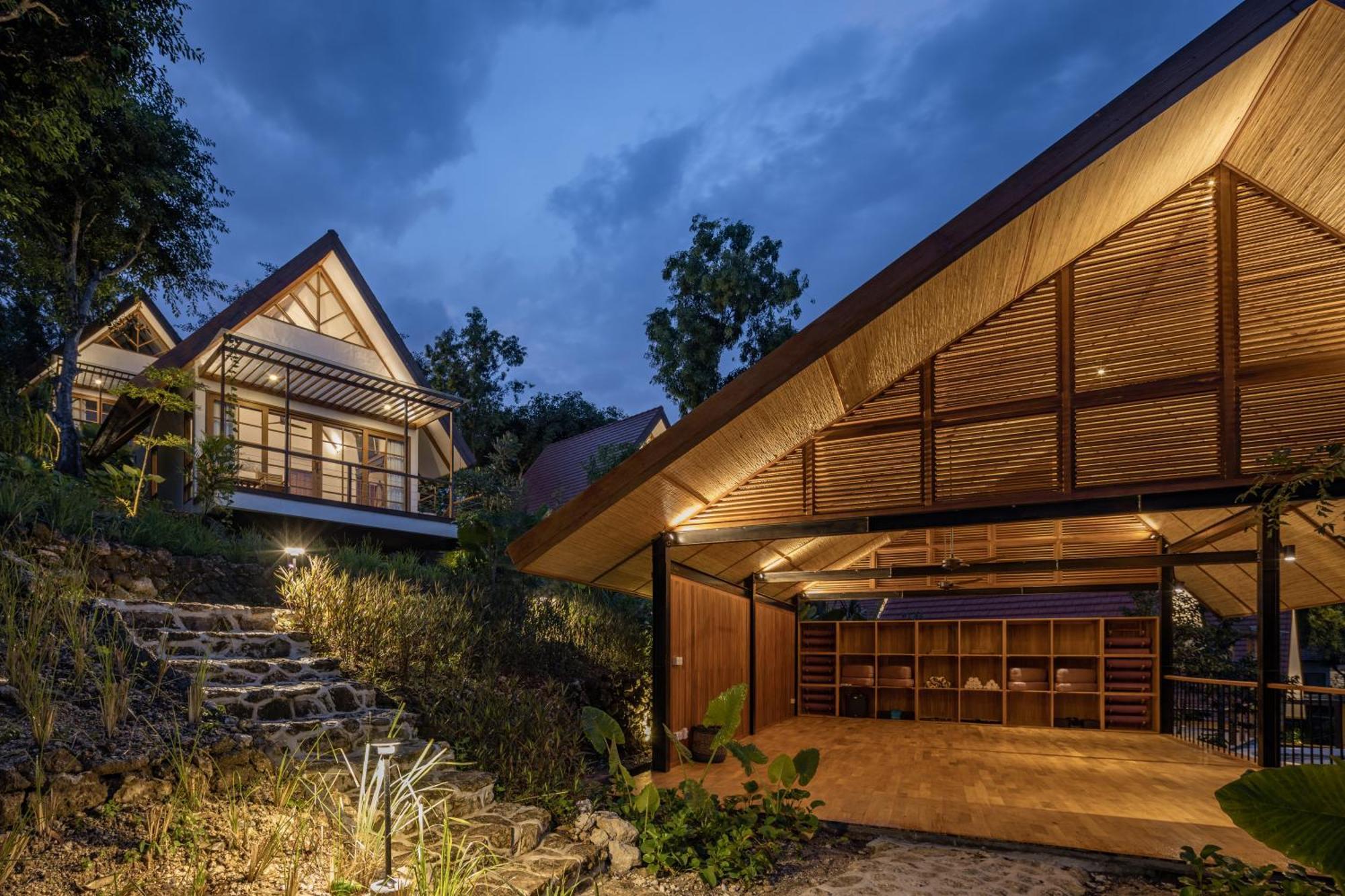 Deep Roots Dive & Yoga Resort Ped エクステリア 写真