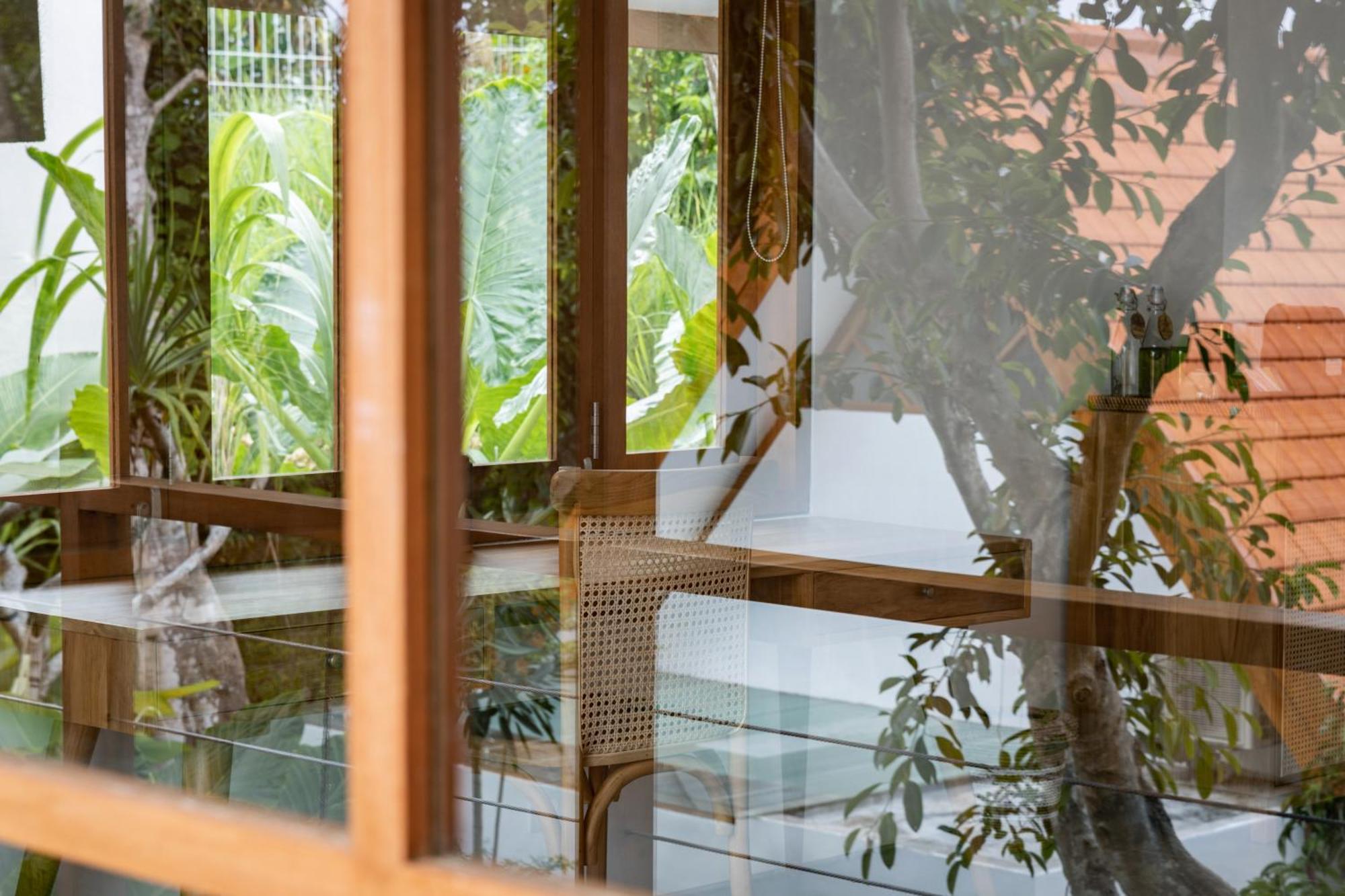 Deep Roots Dive & Yoga Resort Ped エクステリア 写真