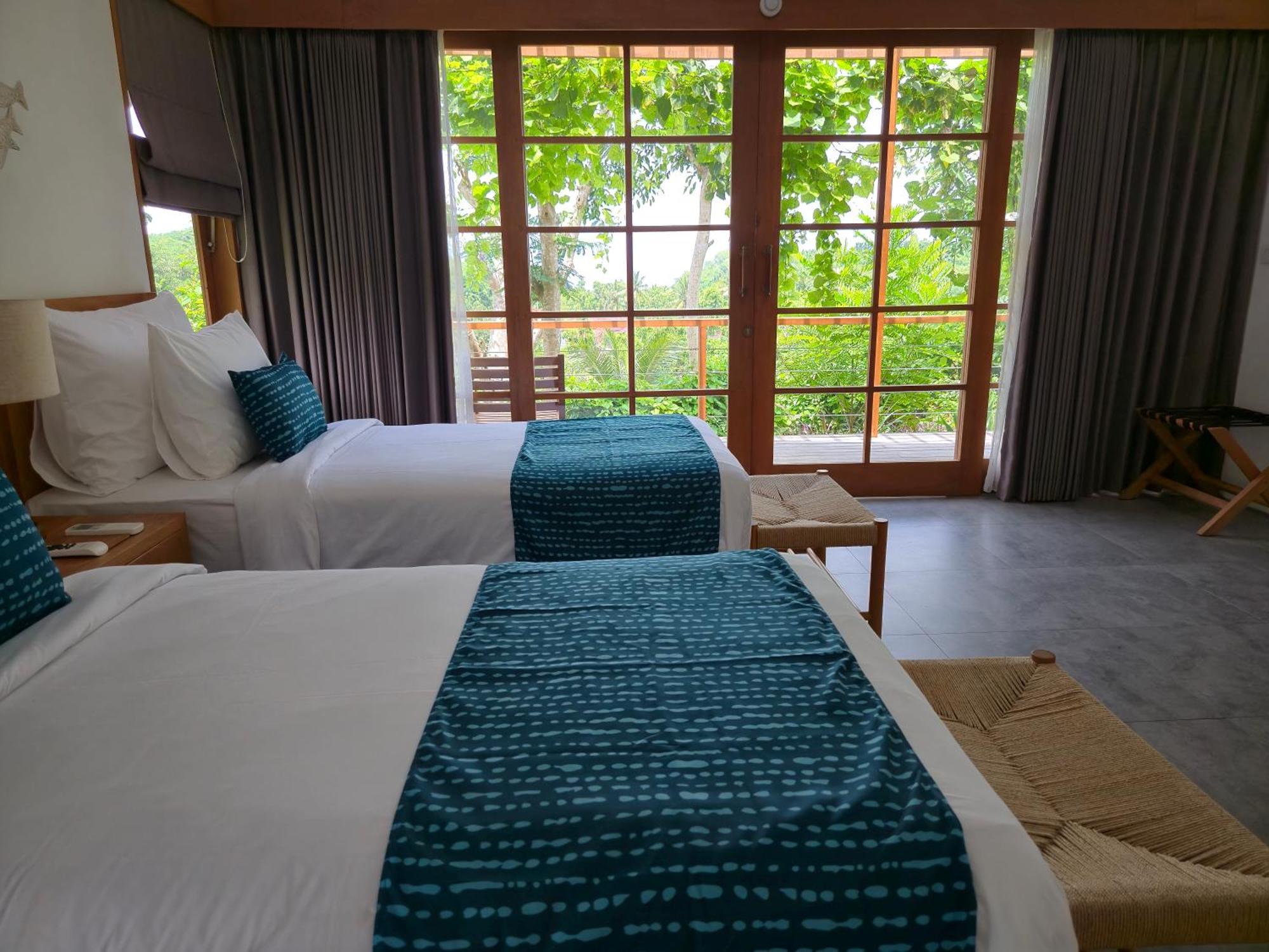 Deep Roots Dive & Yoga Resort Ped エクステリア 写真