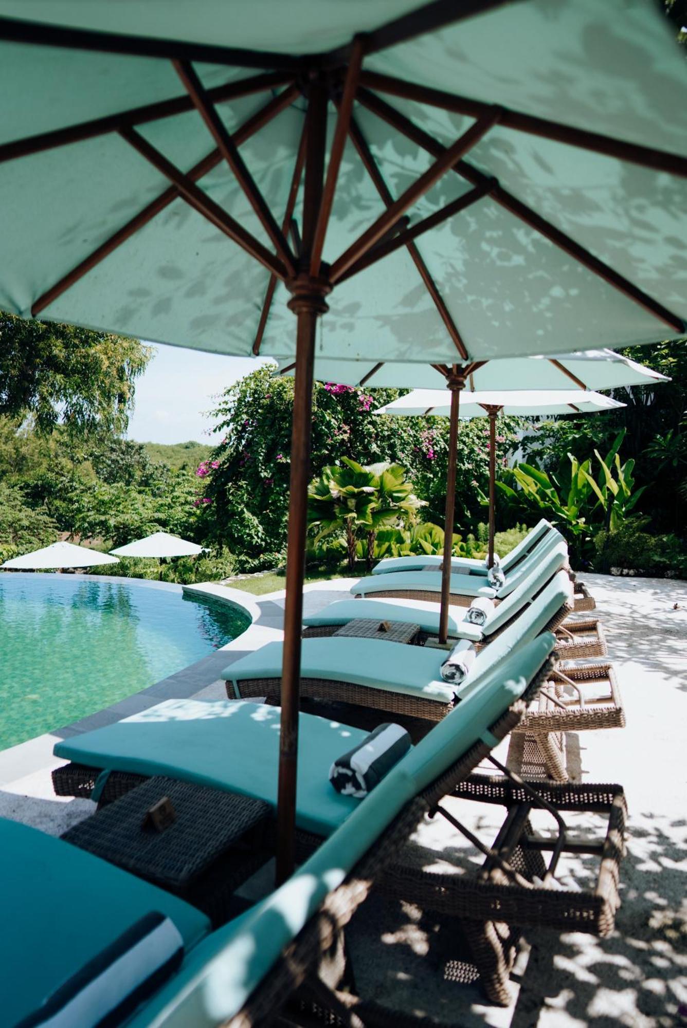 Deep Roots Dive & Yoga Resort Ped エクステリア 写真