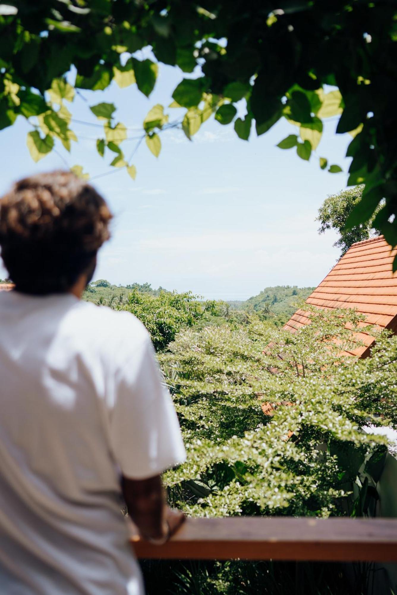 Deep Roots Dive & Yoga Resort Ped エクステリア 写真
